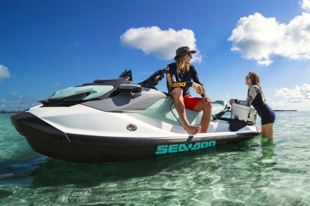 Alquiler de motos de agua en Cambrils con Bruixa de Mar - Sea-Doo GTX PRO