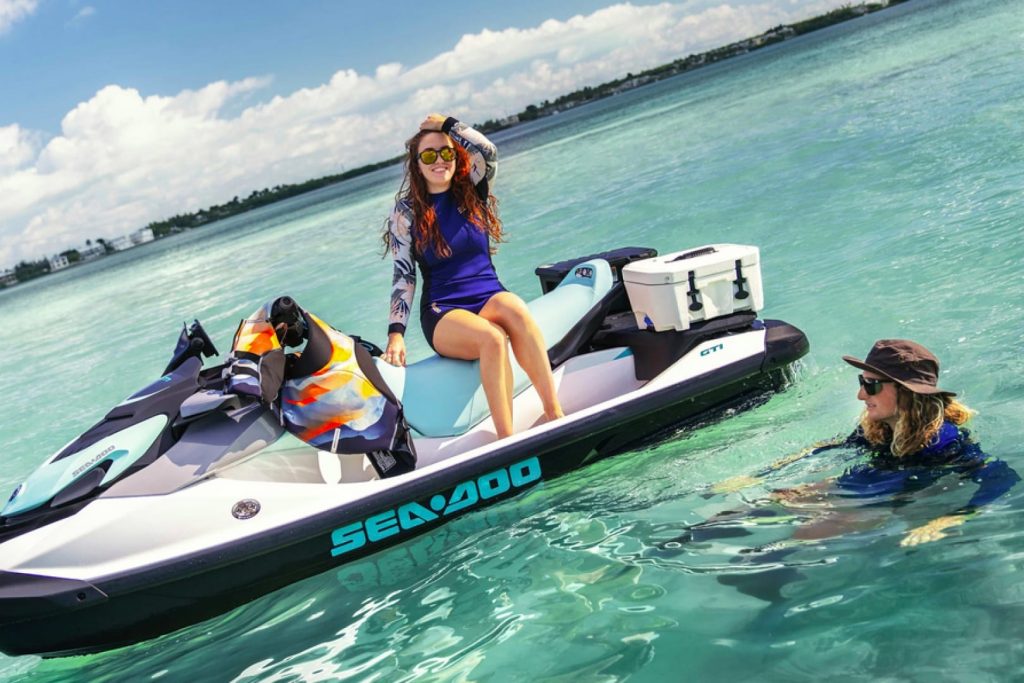 Alquiler de motos de agua en Cambrils con Bruixa de Mar - Sea-Doo GTX PRO modelo GTI